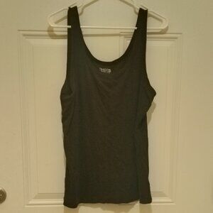Plus size black tank top 2X